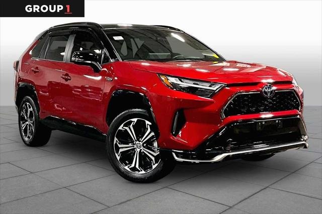 Certified Used 2024 SUPERSONIC RED/BLACK Toyota  image 3