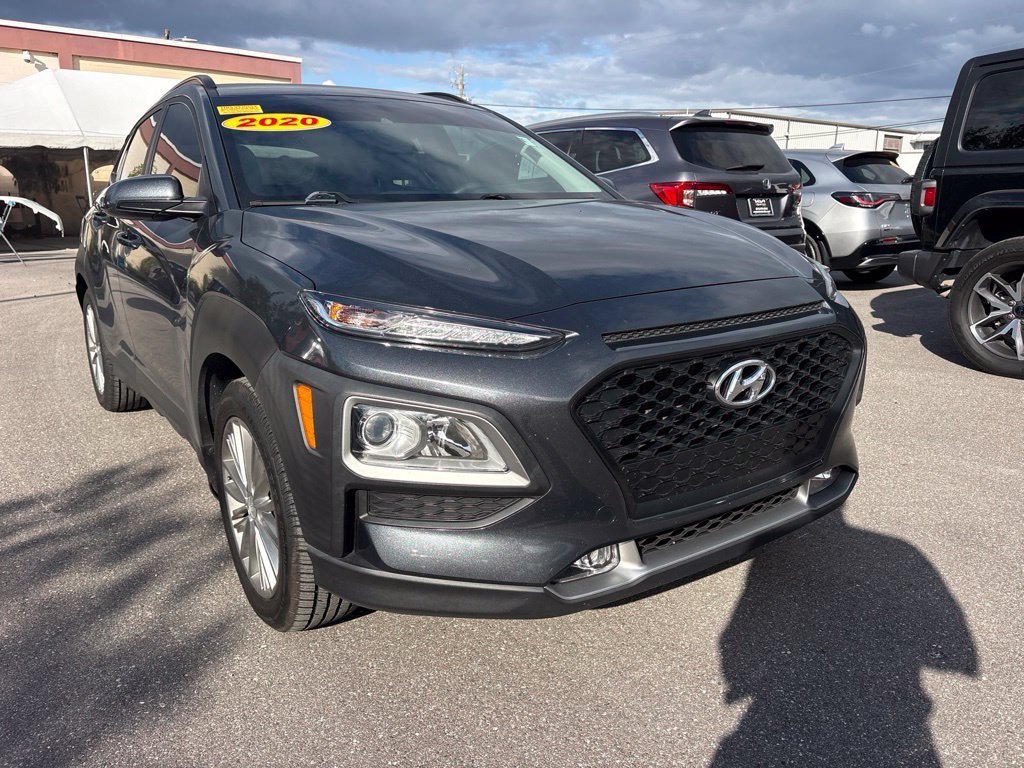 Used 2020 Gray Hyundai SEL Plus image 1