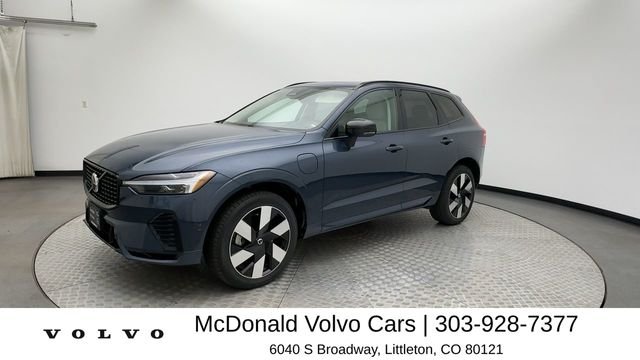 Used 2024 Blue Volvo T8 Plus Dark Theme image 4