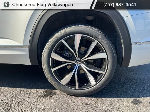 New 2026 White Volkswagen 2.0T SEL Premium R-Line image 7