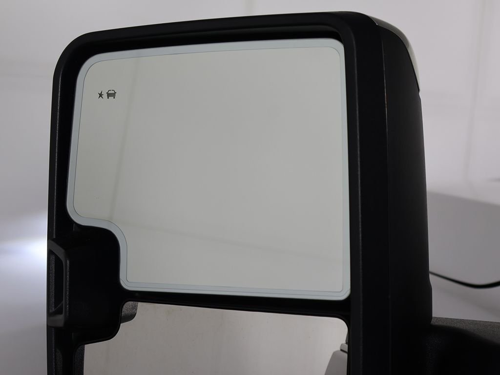 Used 2024 White GMC Denali image 33