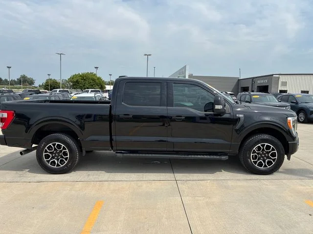 Used 2023 Black Ford Lariat image 3