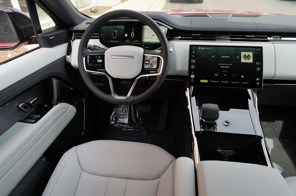New 2026 Firenze Red Land Rover SE image 16