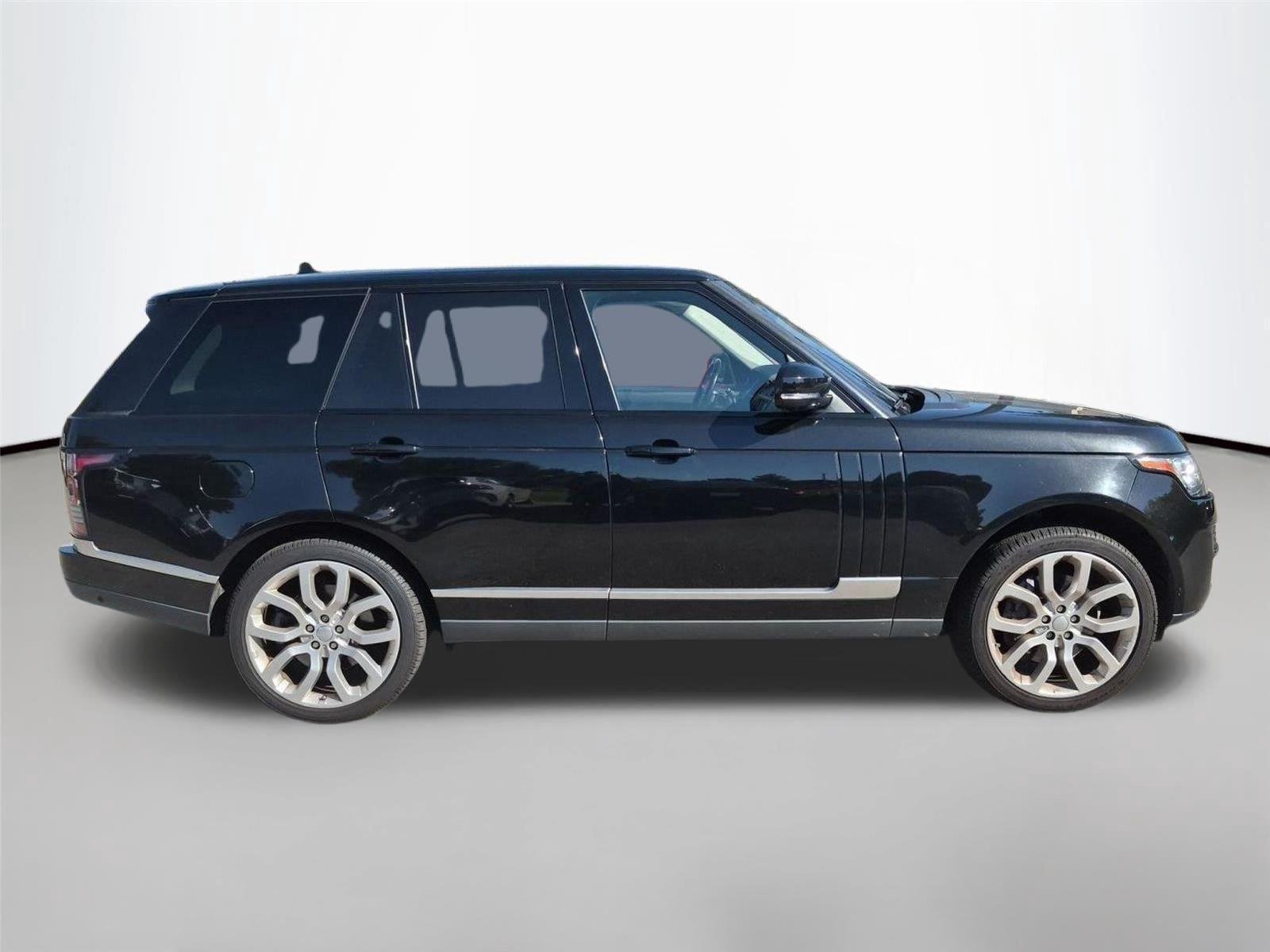 Used 2016 Santorini Black Land Rover HSE image 6