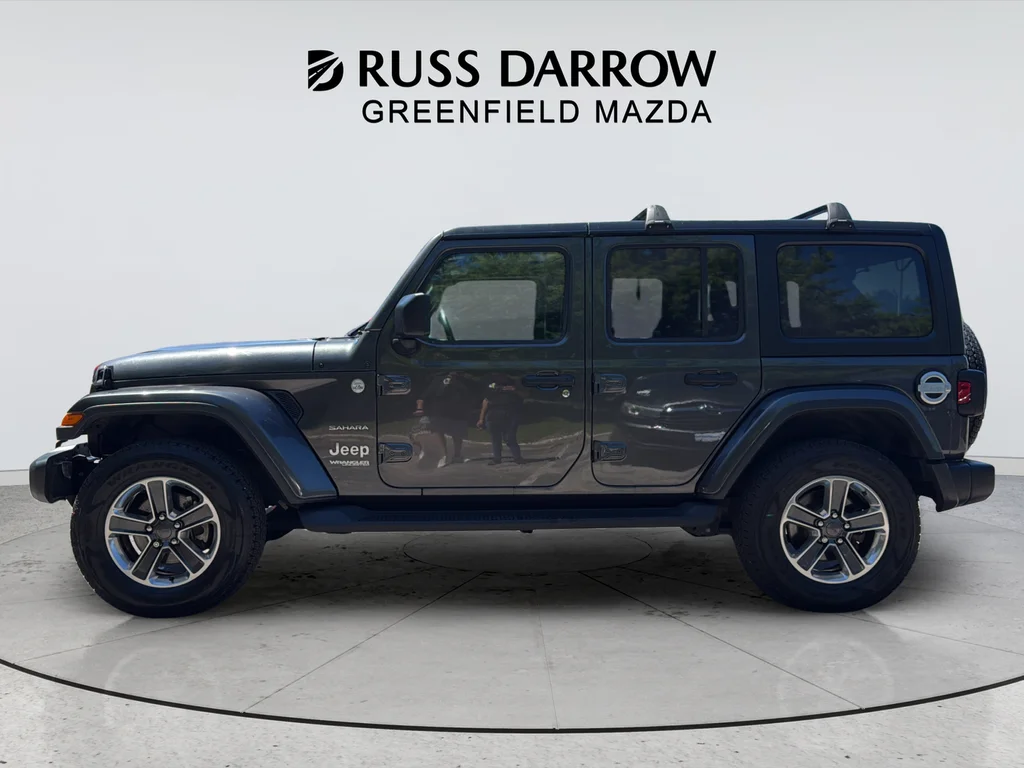 Used 2018 Gray Jeep Unlimited Sahara image 2