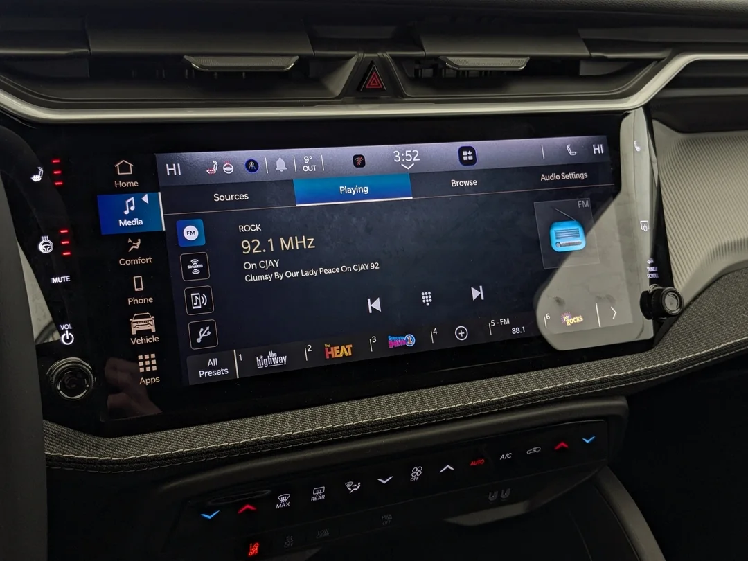 New 2026 41 Jeep Laredo - - 4x4 - Pkg 23F - Mopar Protect Pkg - Compact Spare - 1.6L Turbo Hybrid & More! image 22