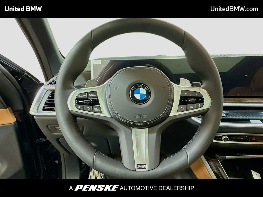 New 2026 Carbon Black Metallic BMW xDrive40i image 6