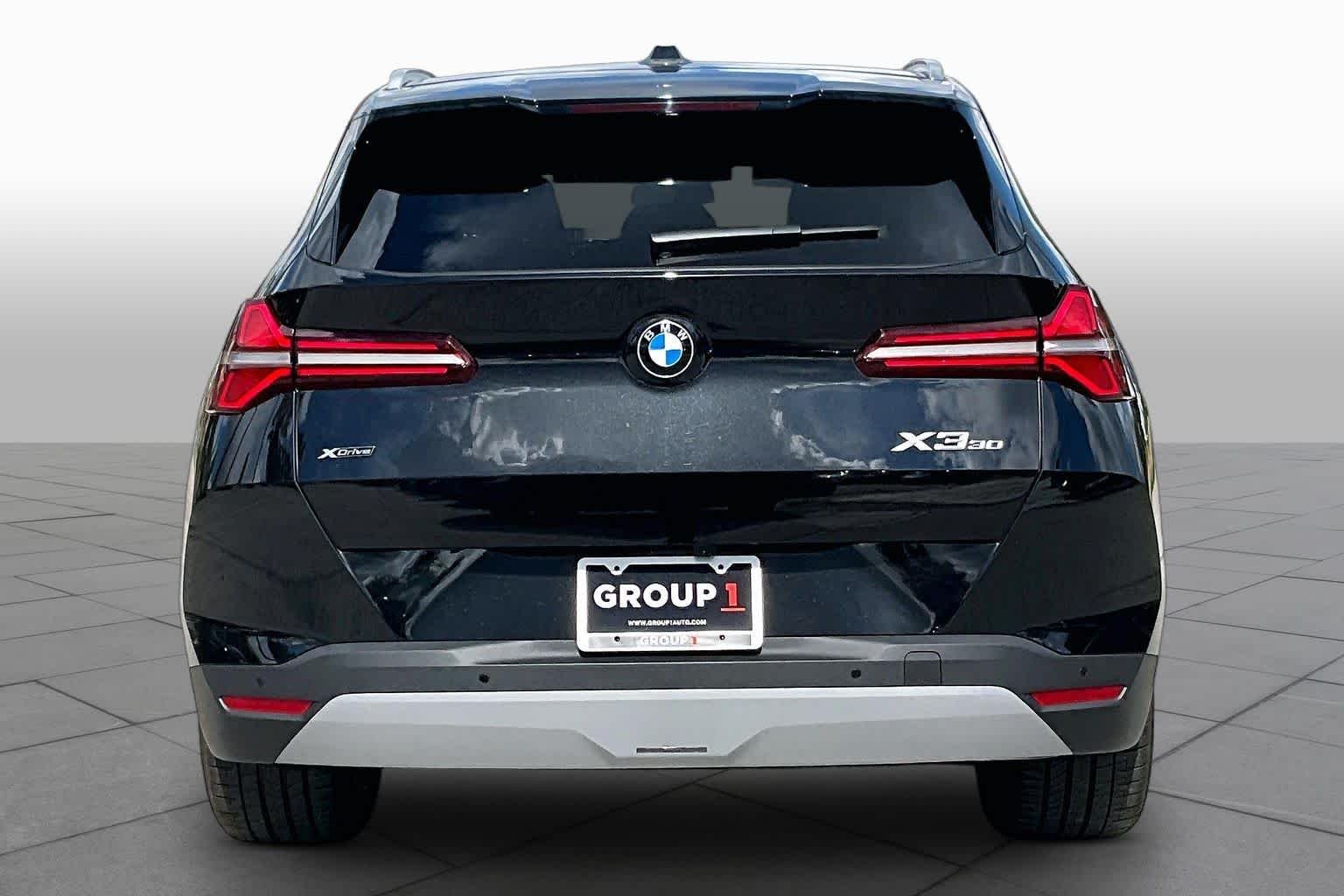 Used 2026 475/Black Sapph BMW 30 xDrive image 4