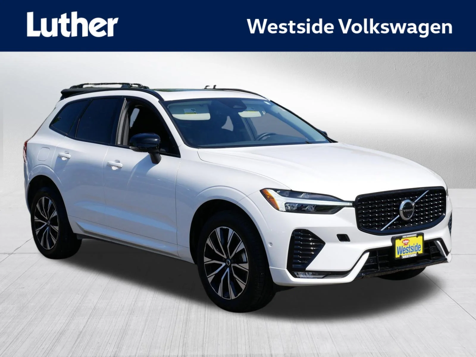 2025 Volvo XC60 B5 Plus Dark AWD's photo