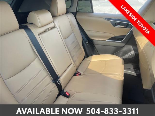 Certified Used 2025 RED MC. Toyota  image 20