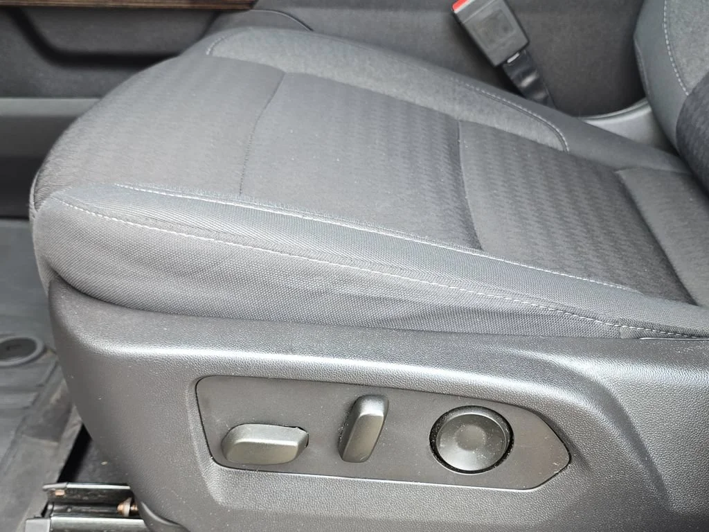 Certified Used 2023 Sterling Metallic GMC Elevation image 32