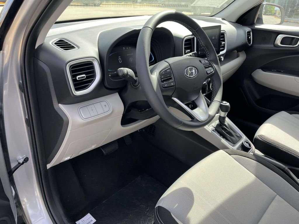 New 2026 Silver Hyundai SEL image 10