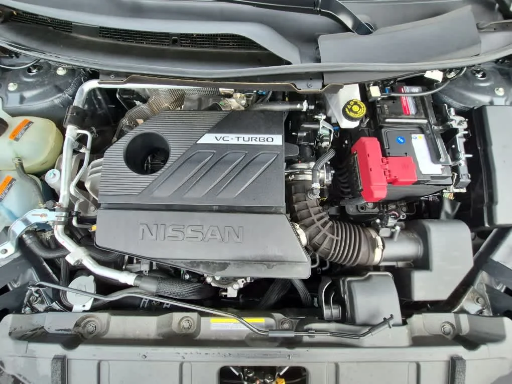 Used 2023 Gun Metallic Nissan SL image 21