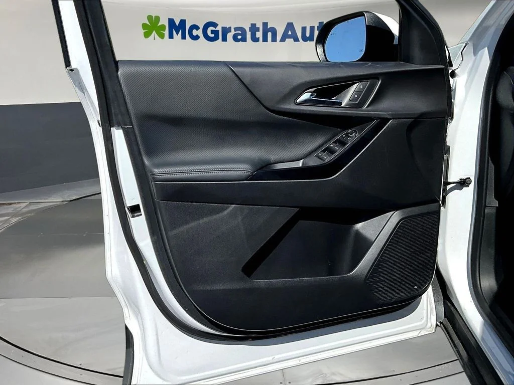 2025 Chevrolet Equinox LT - Photo 23