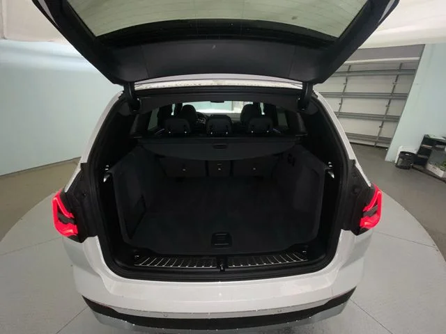 Used 2024 White BMW sDrive30i image 24