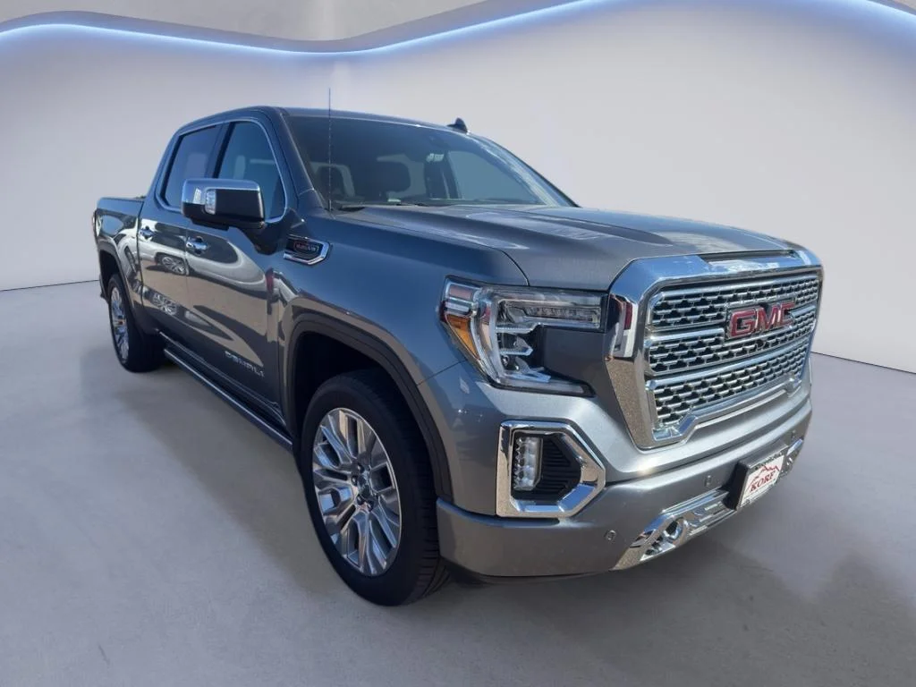 Used 2020 Satin Steel Metallic GMC Denali image 4
