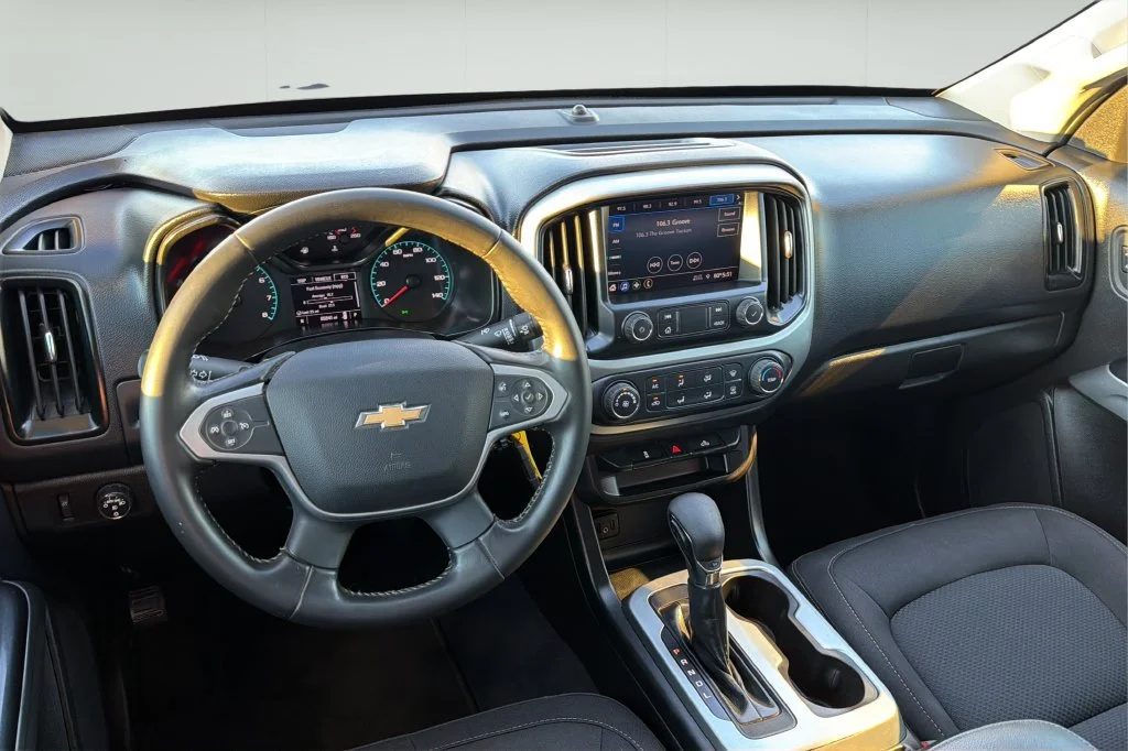 Used 2022 BLACK Chevrolet 2WD LT image 20