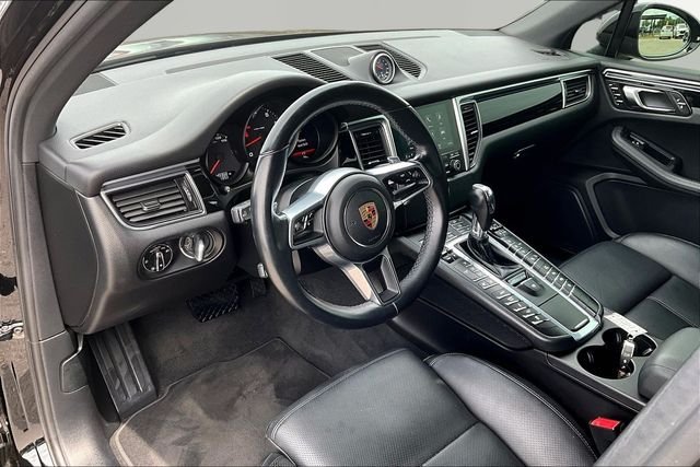 Used 2018 Black Porsche Base image 13
