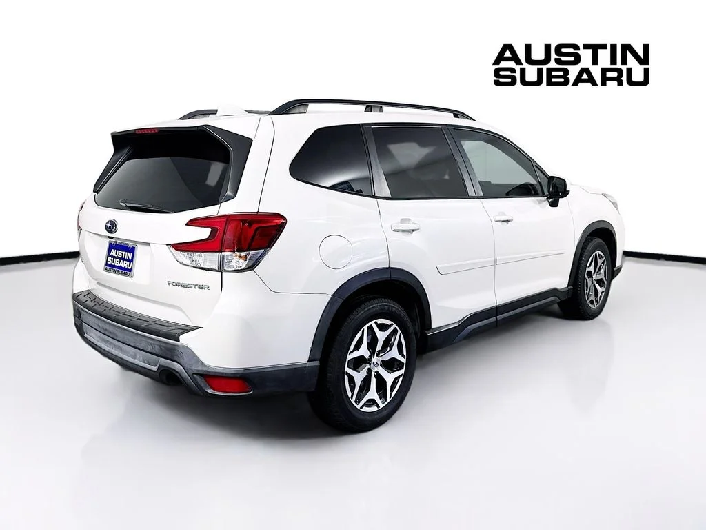 Used 2019 White Subaru Premium image 7