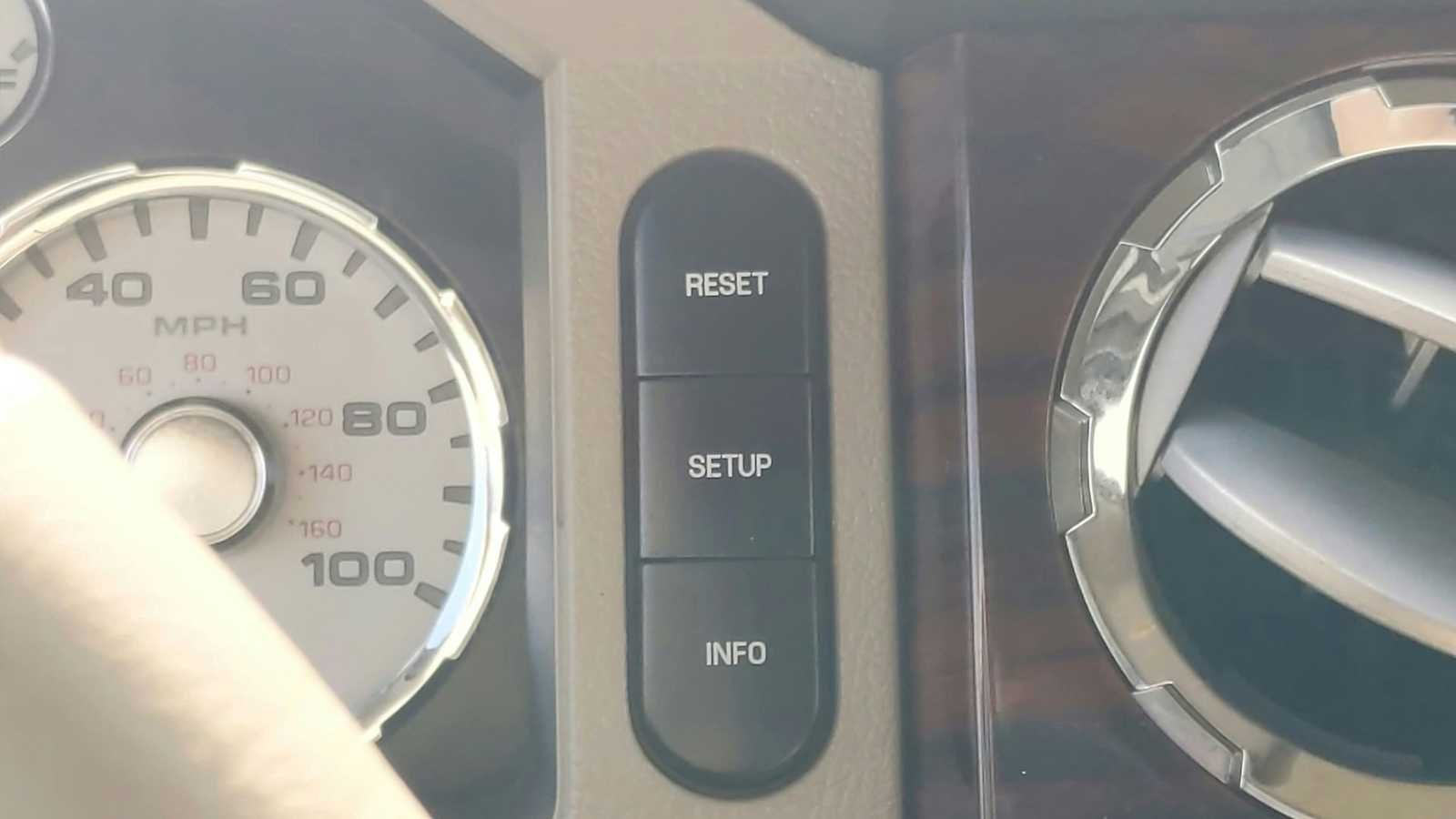 Used 2008 Green Ford XL image 26