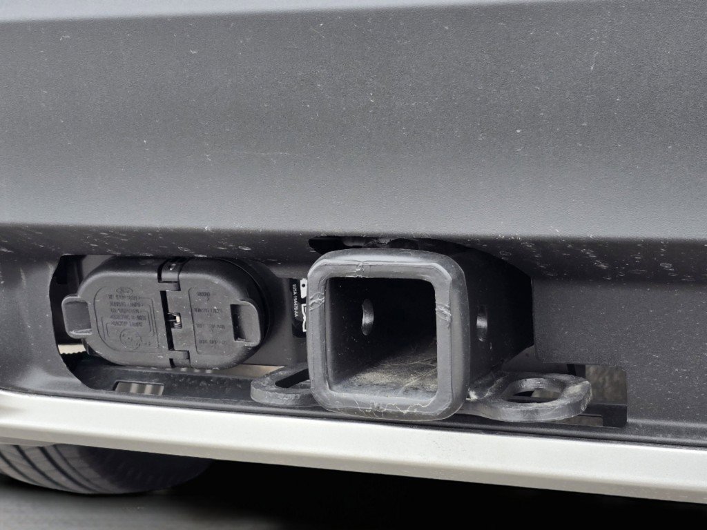 New 2026 Carbonized Gray Metallic Ford Active w/100A Pkg image 36