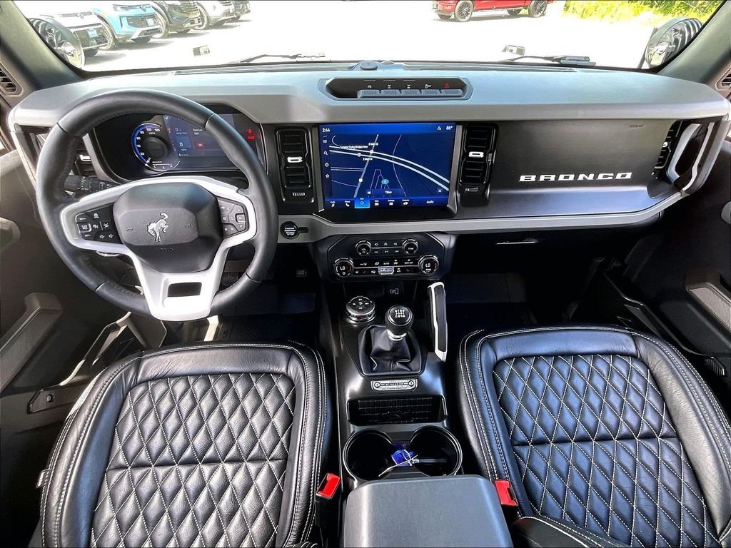 Used 2023 Oxford White Ford Badlands image 20