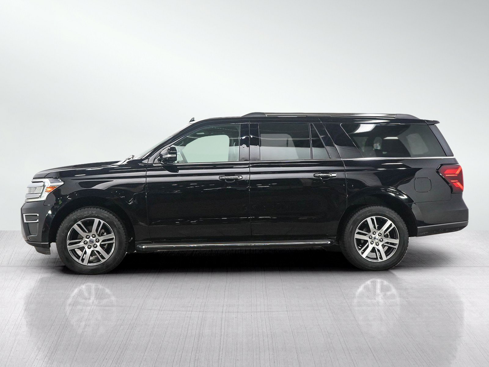 Used 2023 Ford Expedition Limited with VIN 1FMJK2A84PEA28746 for sale in Minneapolis, Minnesota