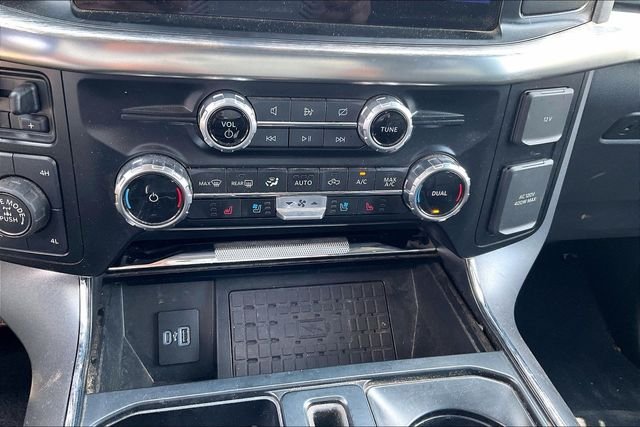 Used 2023 Iconic Silver Metallic Ford Lariat image 30