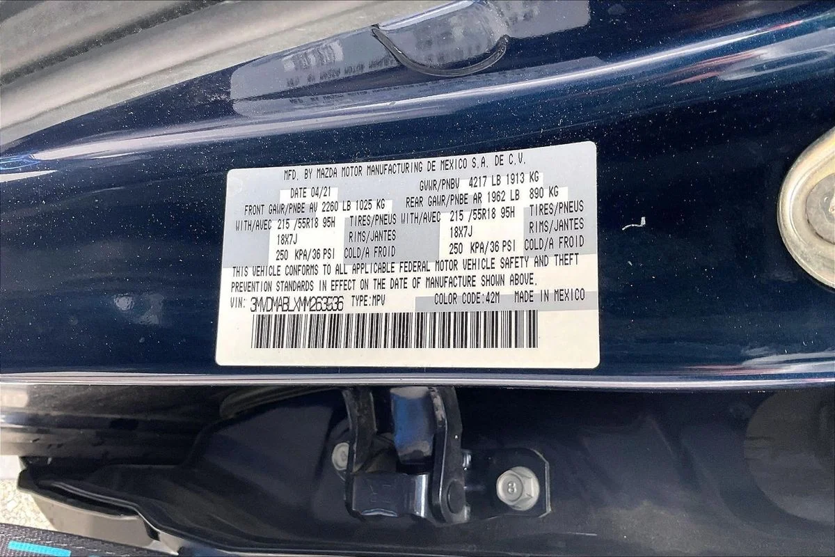 Used 2021  Mazda Select image 19