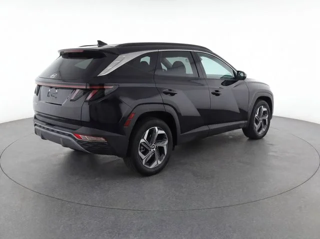 Used 2023 Black Hyundai SEL image 6