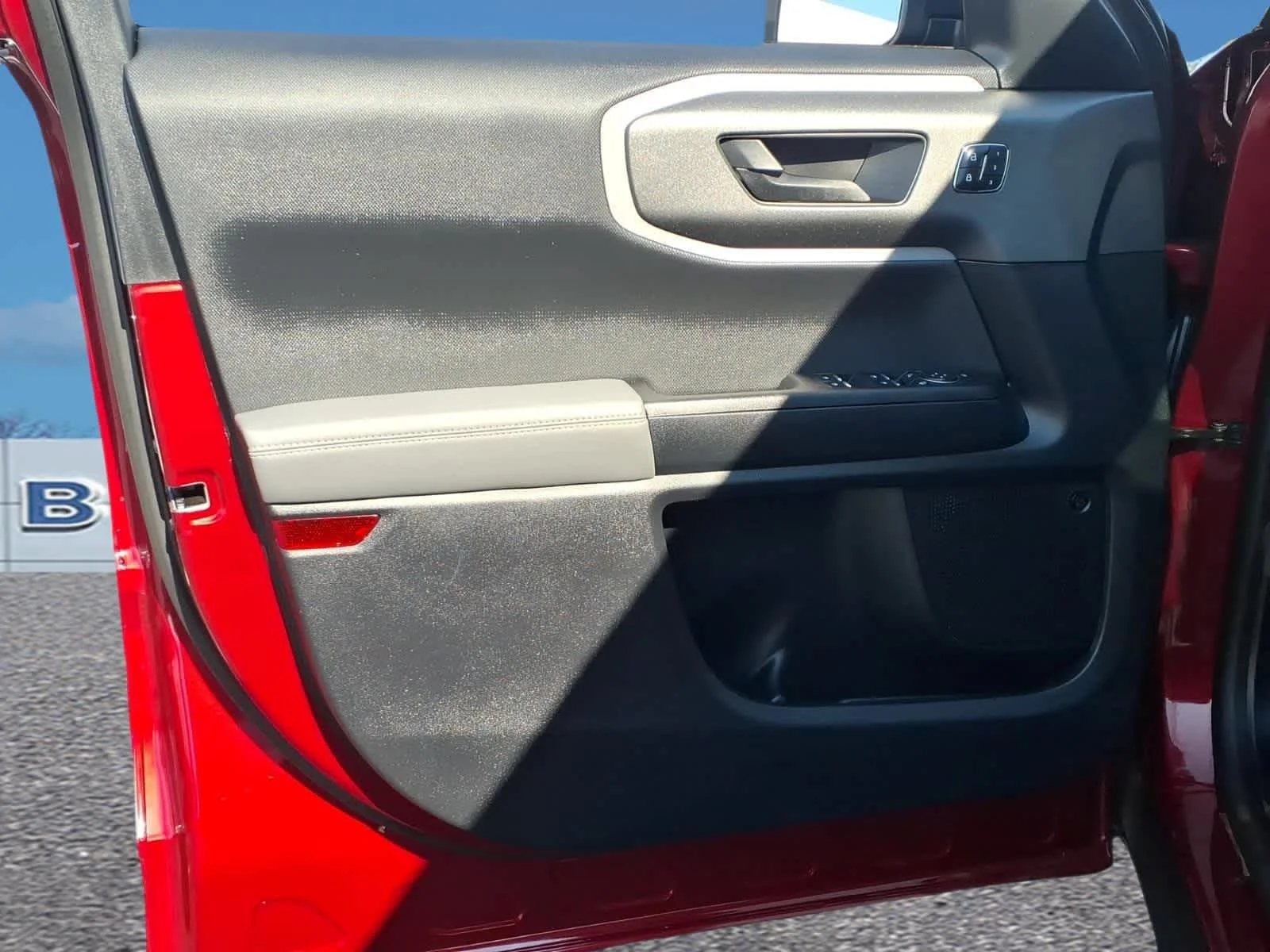 Used 2025 Ruby Red Metallic Tinted Clearcoat Ford Badlands image 11