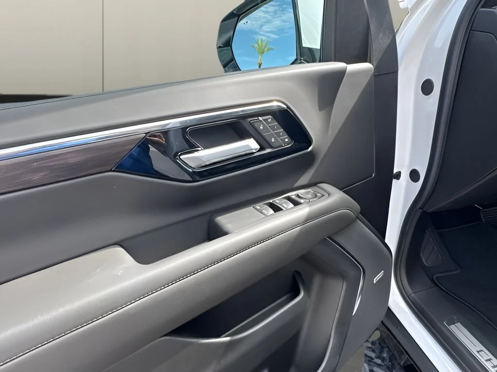 New 2026 Summit White Chevrolet Z71 image 11