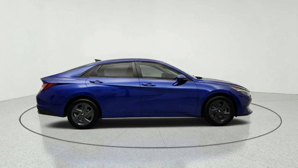 Used 2022 Intense Blue Hyundai SEL IVT w/ Convenience Package image 4
