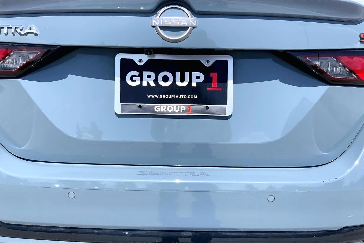 Used 2024 Atlantic Gray Metallic/Super Black Nissan SR image 10