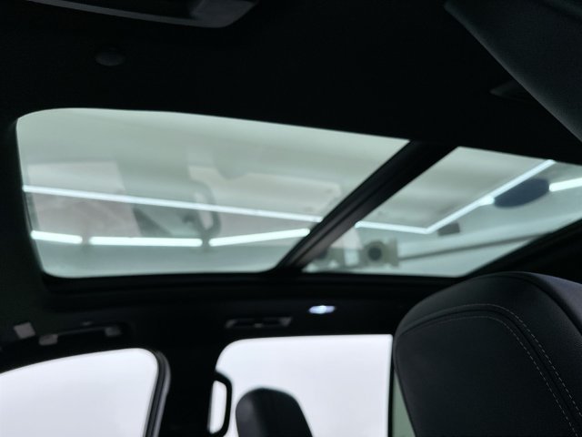 2025 Chevrolet Traverse High Country - Photo 38