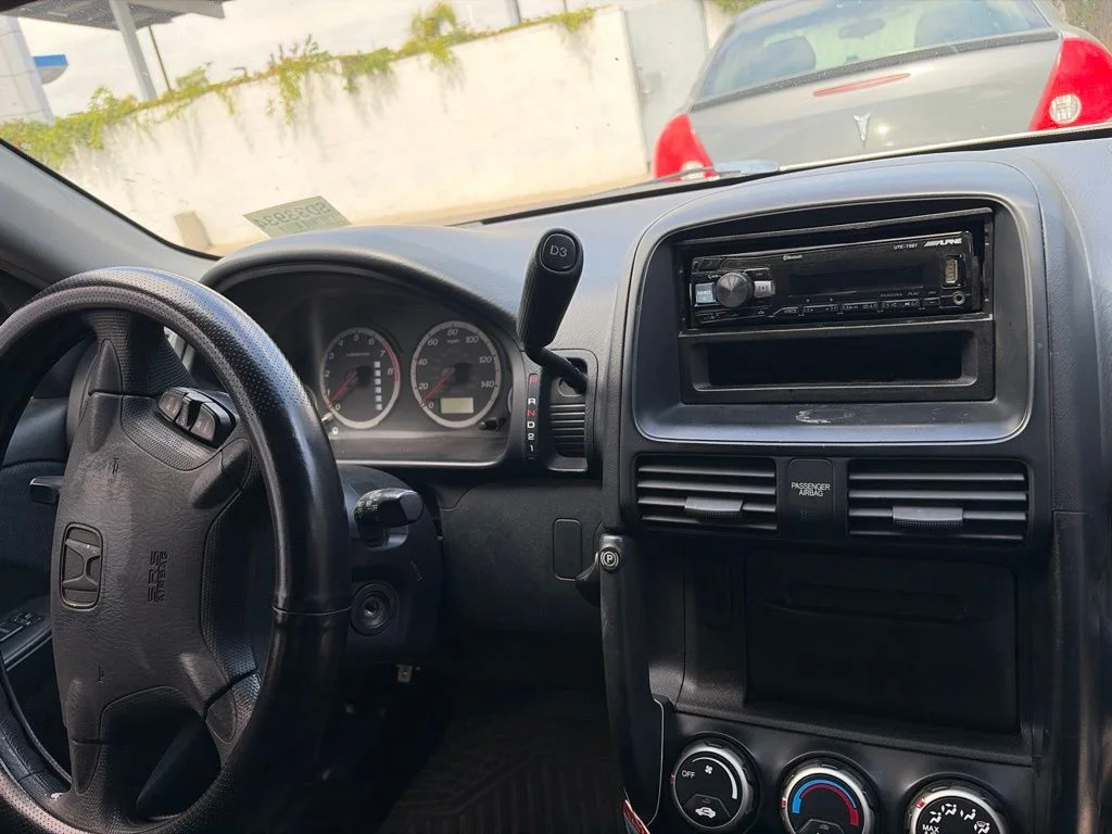Used 2005 Silver Honda LX image 31