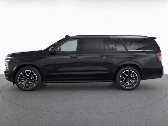 2023 Chevrolet Suburban RST - Photo 6