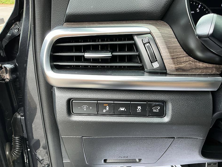 Used 2021 Gravity Grey Kia SX image 13