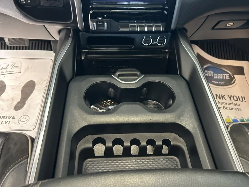 Used 2021 Diamond Black Ram Laramie image 10