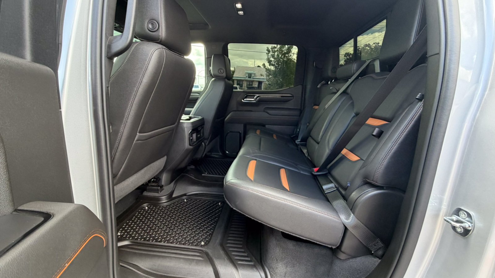 Certified Used 2022 Quicksilver Metallic GMC AT4 image 15