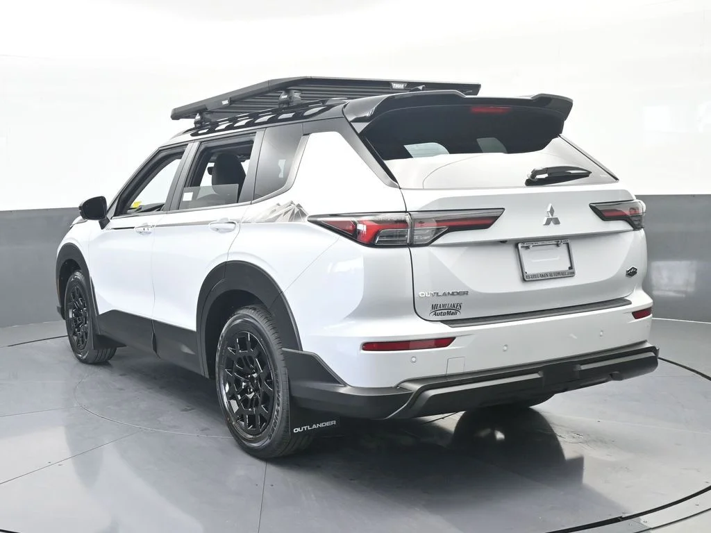 New 2026 White / Black Mitsubishi Trail Edition image 4