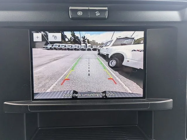 New 2026 Oxford White Ford F-250® XLT image 15