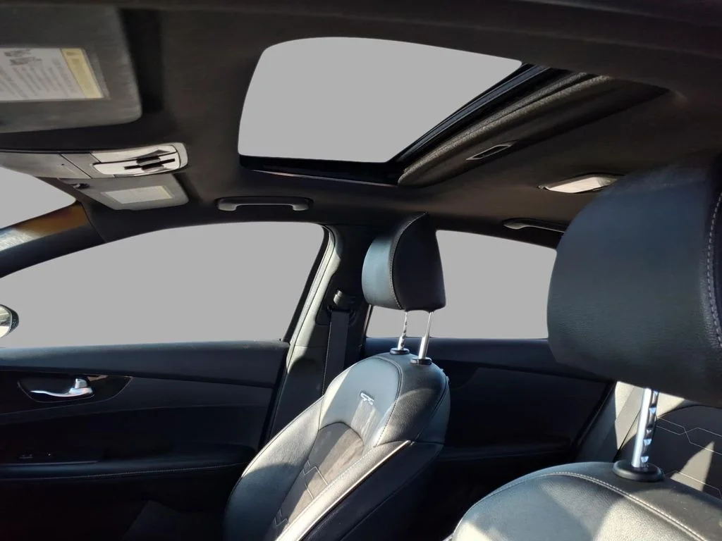Used 2020 Gray Kia GT-Line image 17