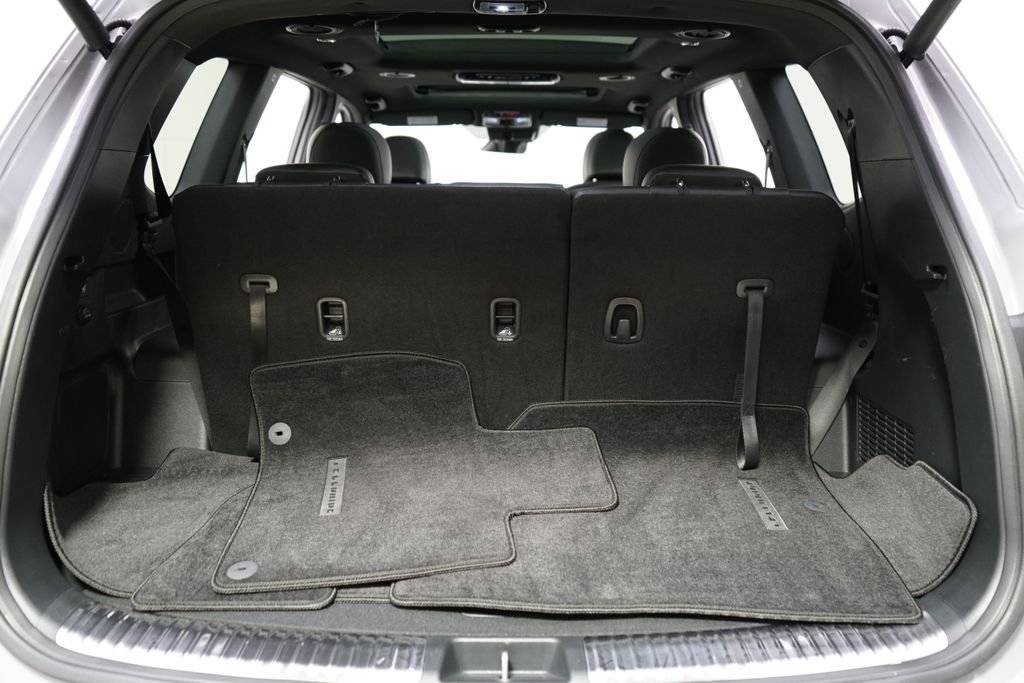 Used 2025 Gray Kia SX X-Line image 12