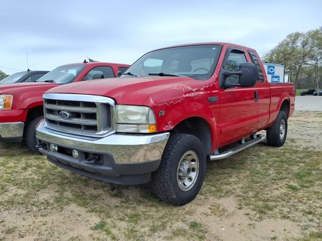 Used 2002 Red Ford XLT image 3