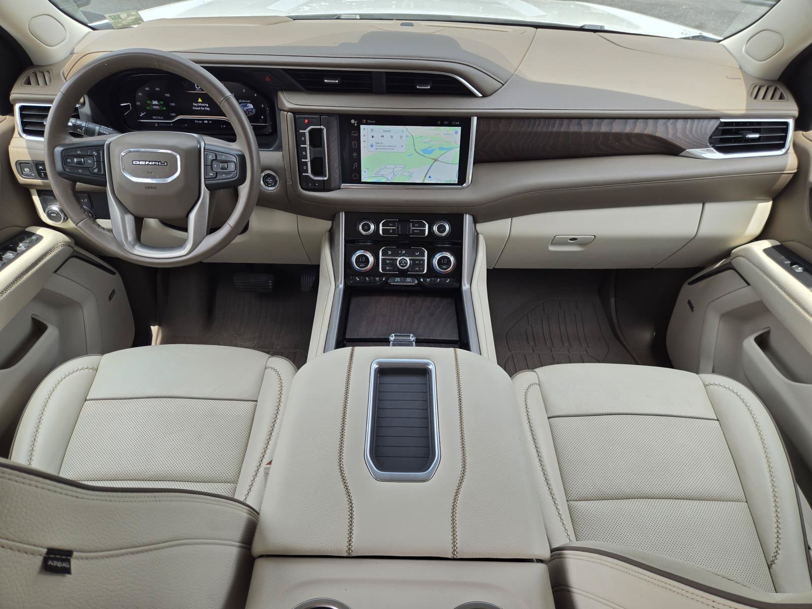 Used 2023 White GMC Denali image 18