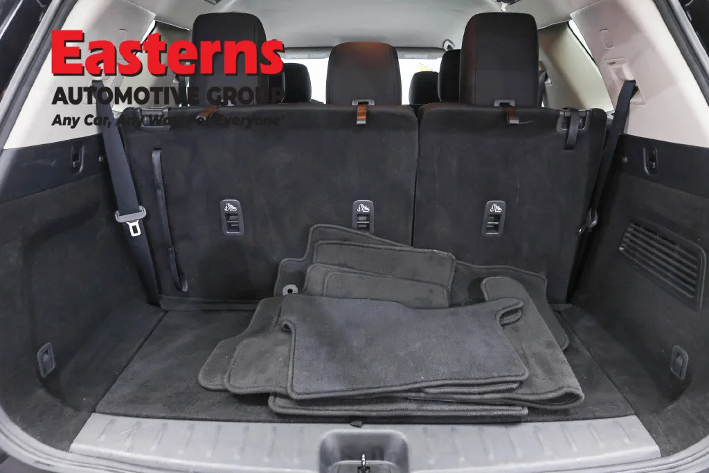 Used 2023 Black Nissan S image 9