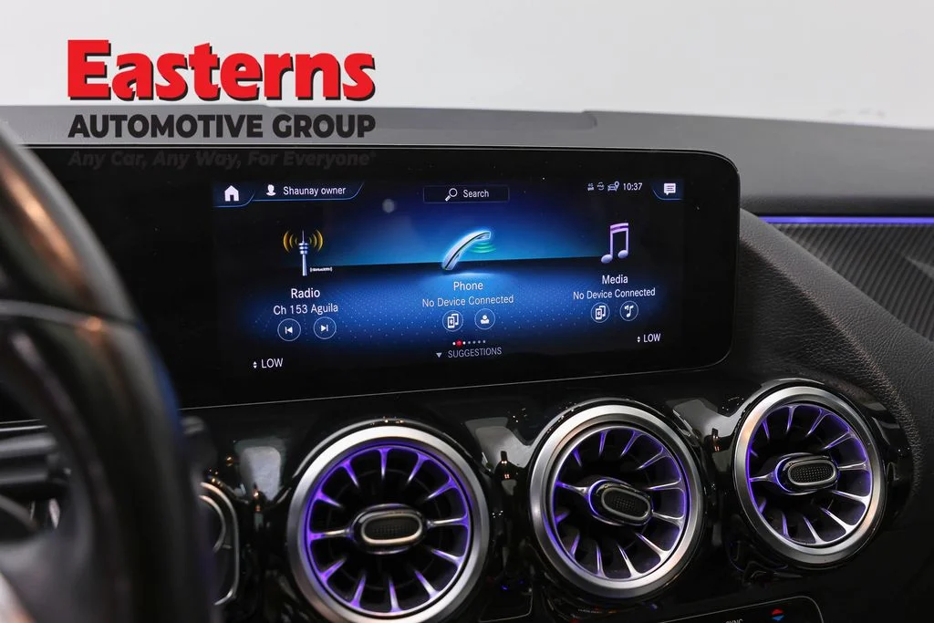 Used 2022 Silver Mercedes-Benz GLA 250 image 18