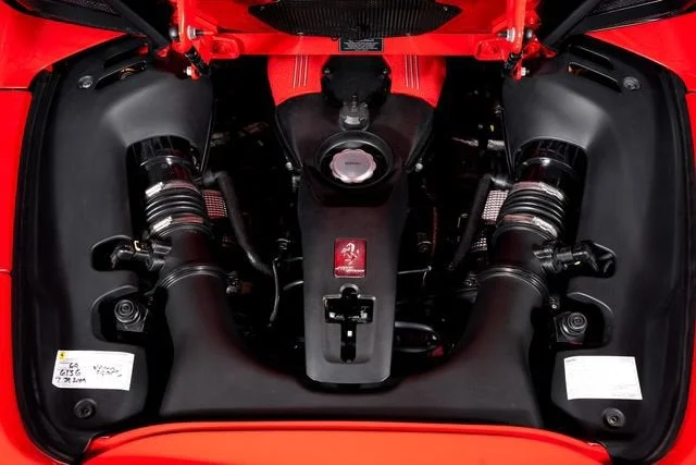 Used 2018 Rosso Corsa Ferrari  image 9