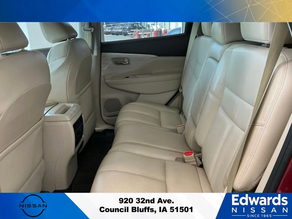 Used 2018 Red Nissan SL image 14